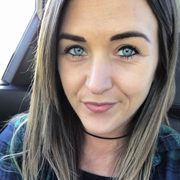 Meet your Posher, Haley - Picture 1 of 1